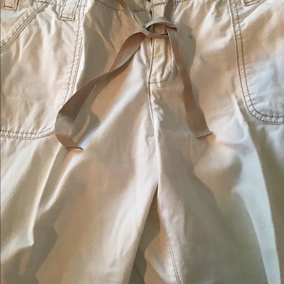 Cargo pants convert to capris - Picture 4 of 5